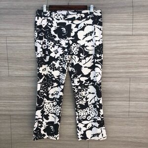 Capri dress pants Size Medium